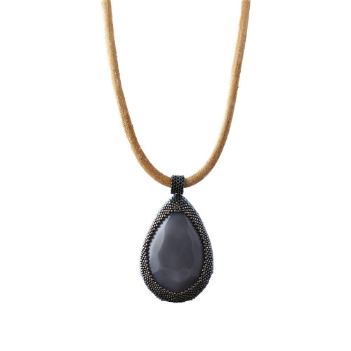 COLAR PEDRA GOTA<br /> R$ 480,00 EM ATÉ 4 X R$ 120,00